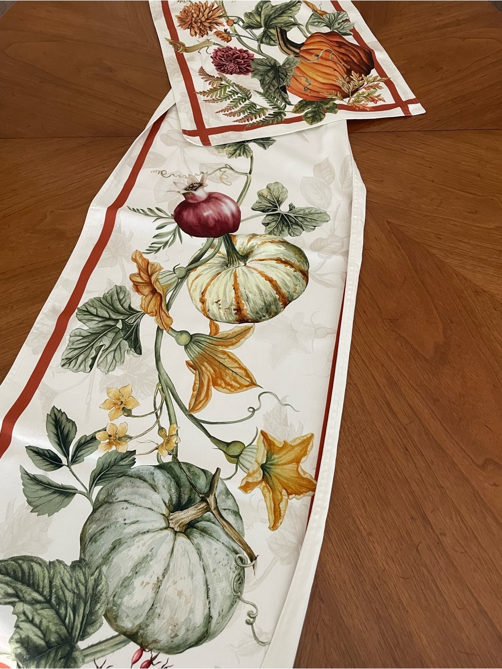 NWT Williams Sonoma Harvest Pumpkin Patch Table Runner 16" x 108" Fall Print - Picture 2 of 12